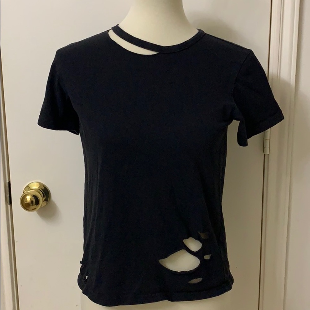 Iris Short Sleeve Tee, size small, distressed‎ THRASHED
